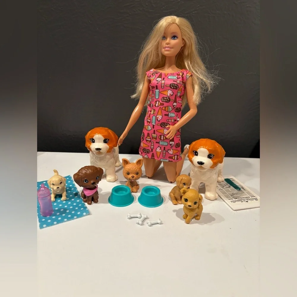 Barbie Doggy Daycare Playset Pets